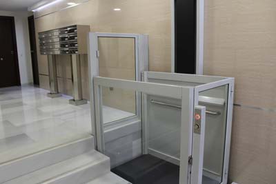 Detalles de vestibulos y escaleras
